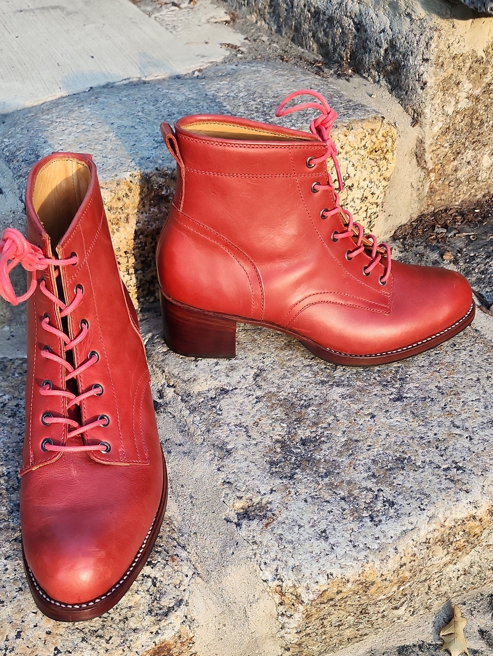 Adelante Elena Lace-Up Leather Heeled Boots In Pomegranate Size 9 A